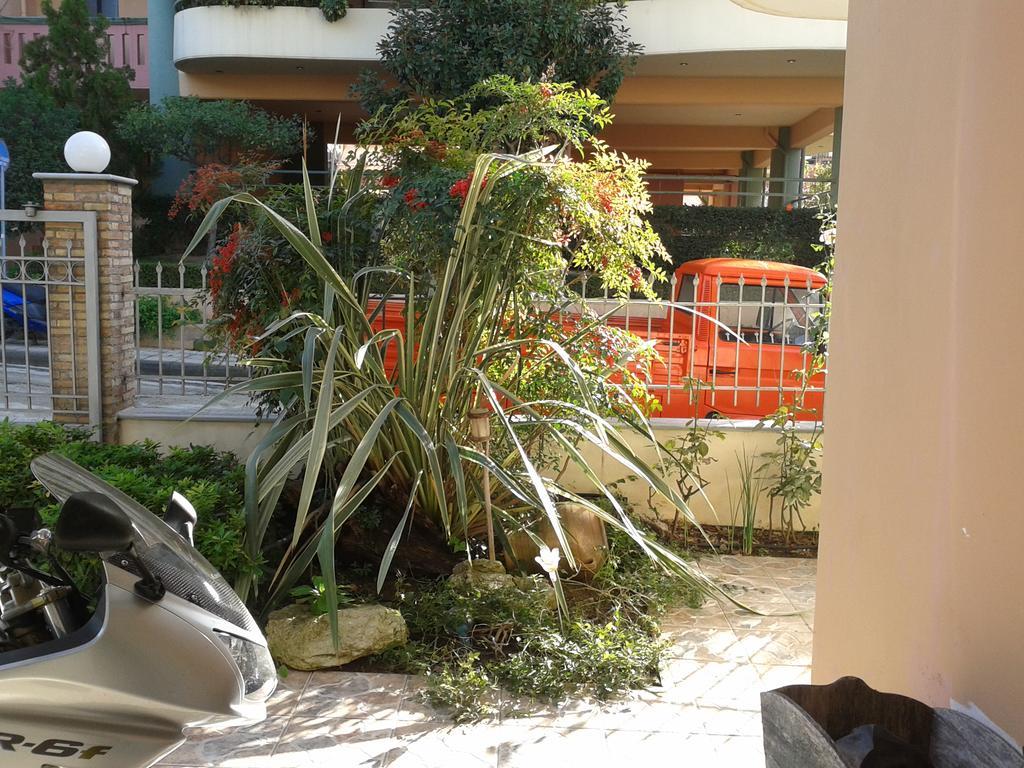 Patra - Cute Studio Near Center Luaran gambar